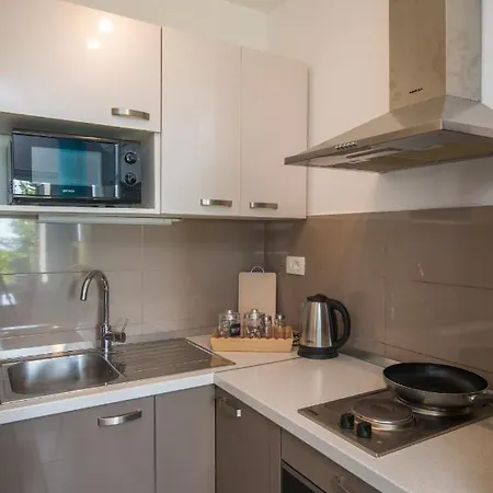 Arky Apartament Podstrana