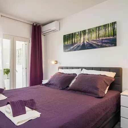 Apartment Arky Podstrana