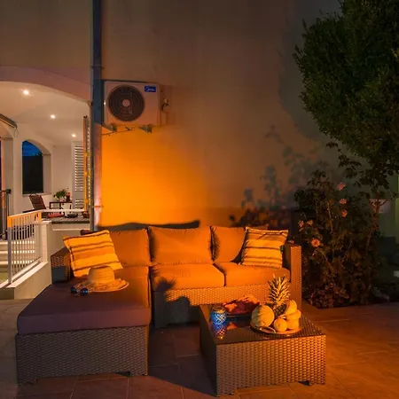Arky Apartment *